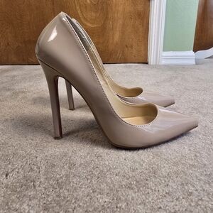 Christian Louboutin Kate - Nude 38 Runs Small 7.5